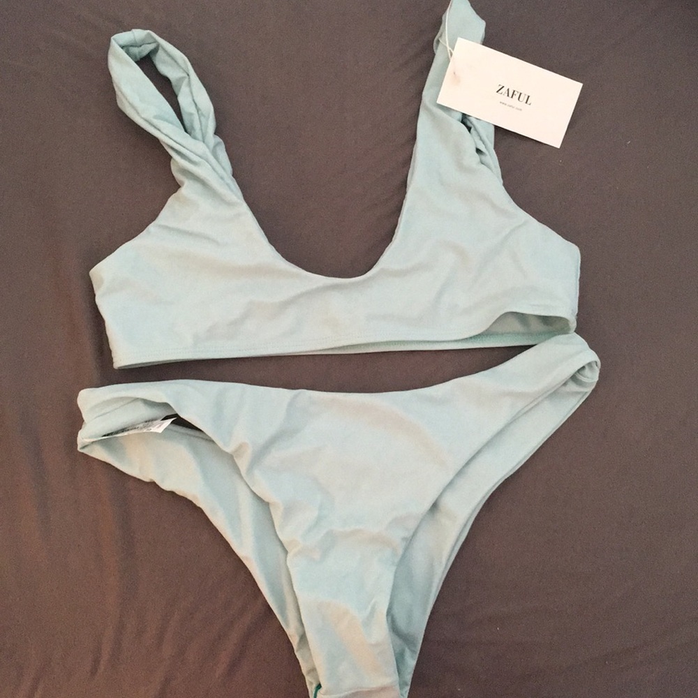 zaful bathing suit!! never worn